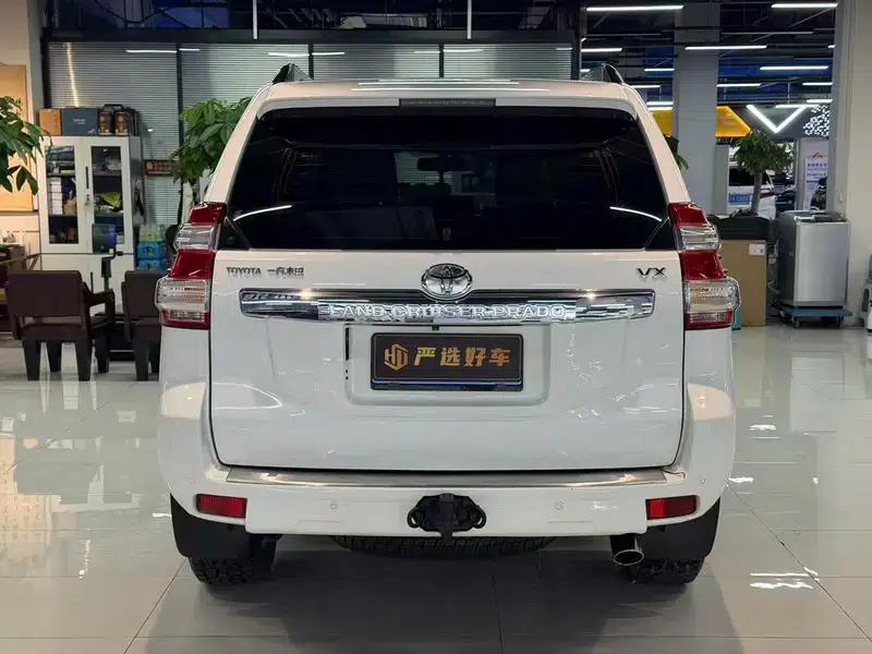 2014 Prado 4.0L Automatic VX — миниатюра 6