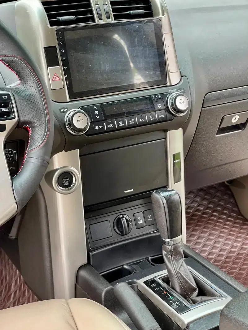2010 Prado 4.0L Automatic TX-L — миниатюра 5