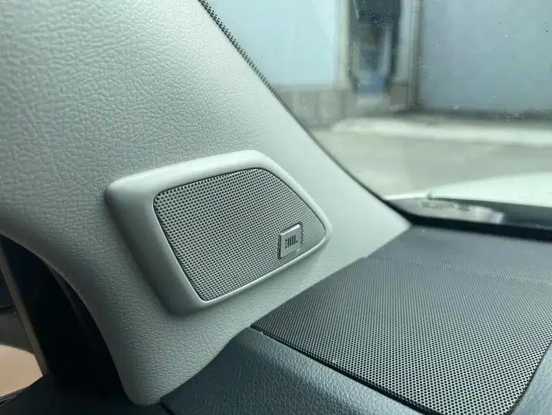 2016 Prado 2.7L Automatic Luxury Edition — миниатюра 19