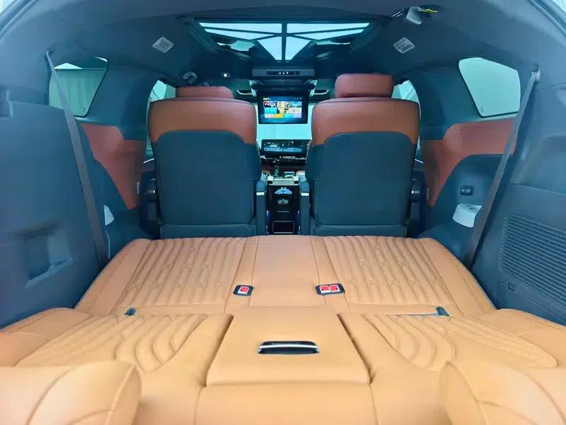 2024 Grevia Intelligent Hybrid Dual Engine 2.5L Two-Wheel Drive Comfort Edition — миниатюра 11