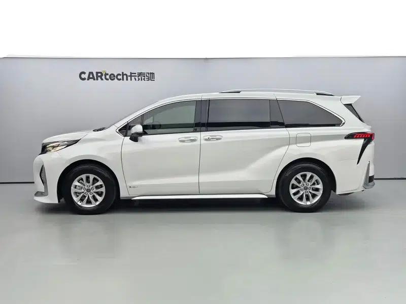 2024 Grevia Intelligent Hybrid Dual Engine 2.5L Two-Wheel Drive Comfort Edition — миниатюра 3