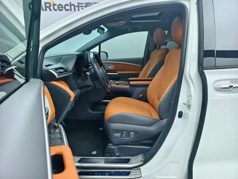 2024 Grevia Intelligent Hybrid Dual Engine 2.5L Two-Wheel Drive Comfort Edition — миниатюра 21