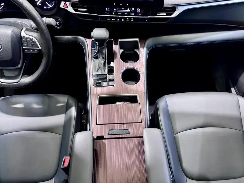 2024 Grevia Intelligent Hybrid Dual Engine 2.5L Two-Wheel Drive Luxury Edition — миниатюра 13