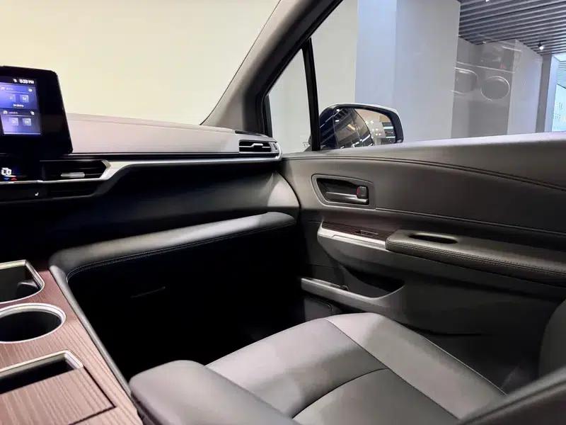 2024 Grevia Intelligent Hybrid Dual Engine 2.5L Two-Wheel Drive Luxury Edition — миниатюра 28