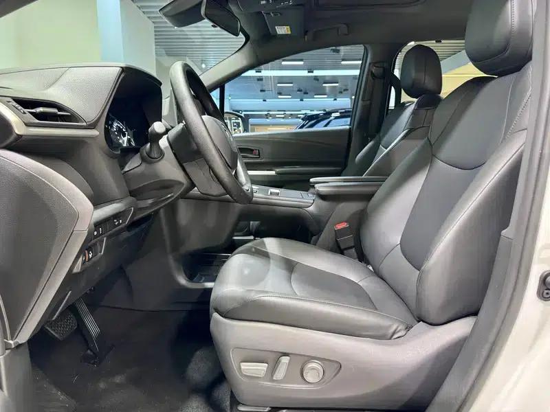2024 Grevia Intelligent Hybrid Dual Engine 2.5L Two-Wheel Drive Luxury Edition — миниатюра 29