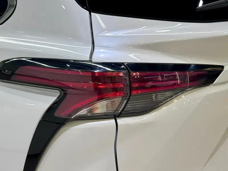 2024 Grevia Intelligent Hybrid Dual Engine 2.5L Two-Wheel Drive Luxury Edition — миниатюра 10