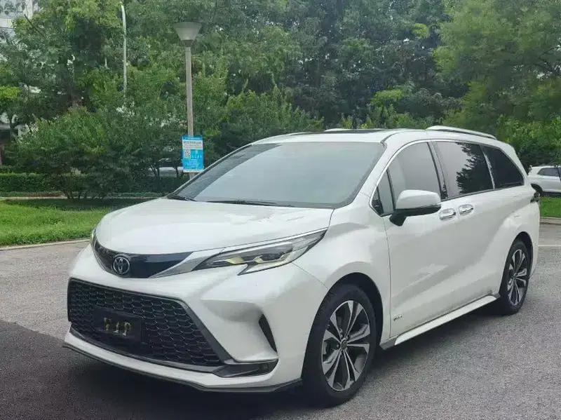 2024 Grevia Intelligent Hybrid Dual Engine 2.5L Two-Wheel Drive Premium PLUS Edition — миниатюра 1