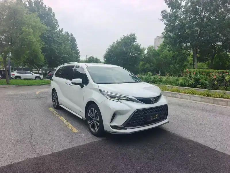 2024 Grevia Intelligent Hybrid Dual Engine 2.5L Two-Wheel Drive Premium PLUS Edition — миниатюра 3