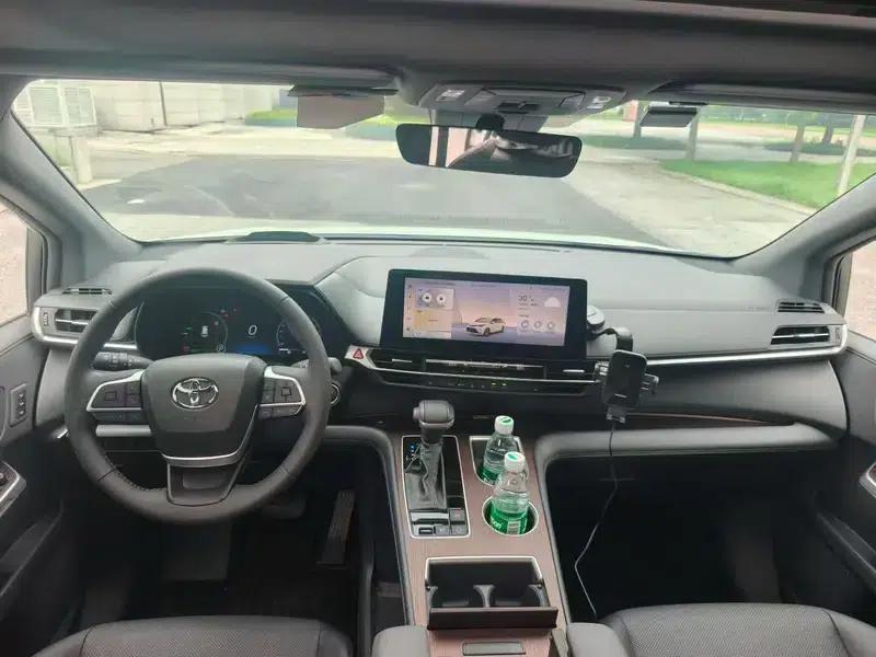 2024 Grevia Intelligent Hybrid Dual Engine 2.5L Two-Wheel Drive Premium PLUS Edition — миниатюра 7
