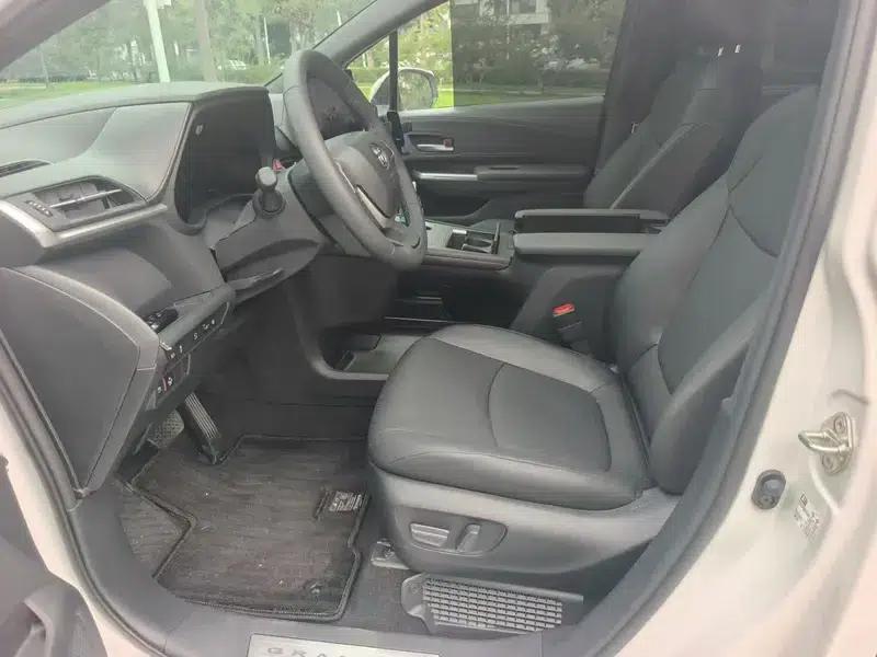 2024 Grevia Intelligent Hybrid Dual Engine 2.5L Two-Wheel Drive Premium PLUS Edition — миниатюра 8