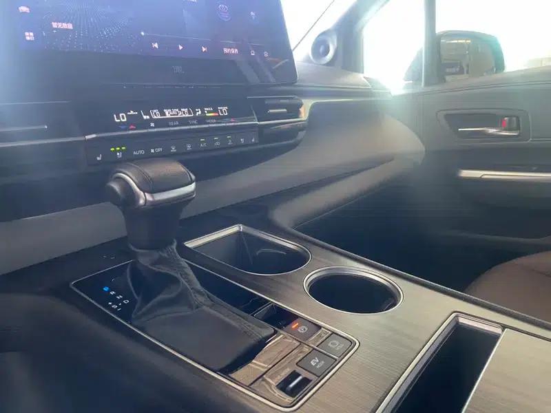 2023 Grevia Intelligent Hybrid Dual Engine 2.5L Premium VIP — миниатюра 16