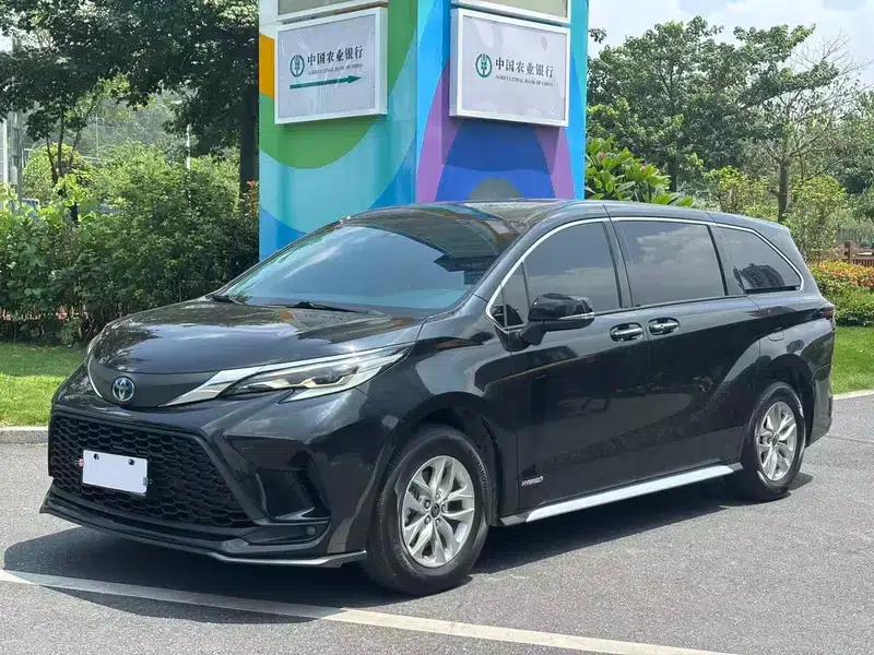 2023 Grevia Intelligent Hybrid Dual Engine 2.5L Comfort Edition — миниатюра 1