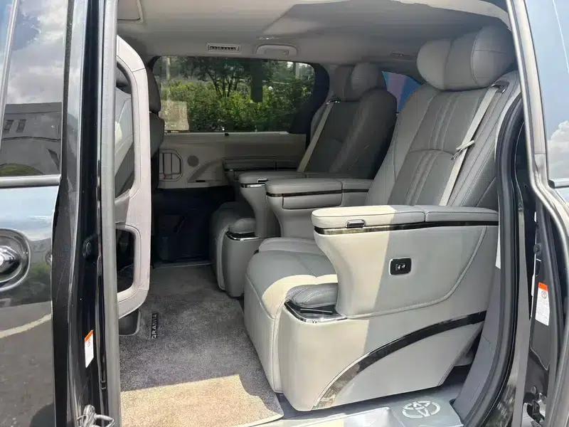 2023 Grevia Intelligent Hybrid Dual Engine 2.5L Comfort Edition — миниатюра 17