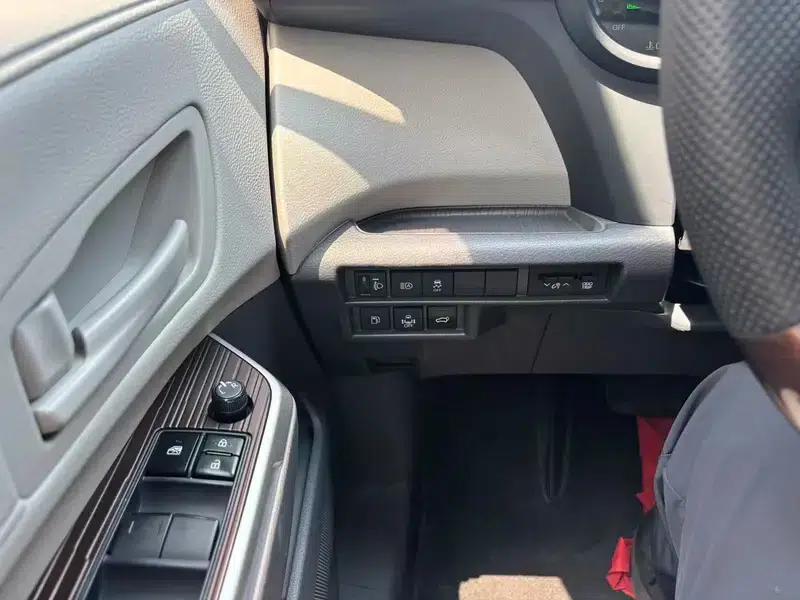 2023 Grevia Intelligent Hybrid Dual Engine 2.5L Comfort Edition — миниатюра 7