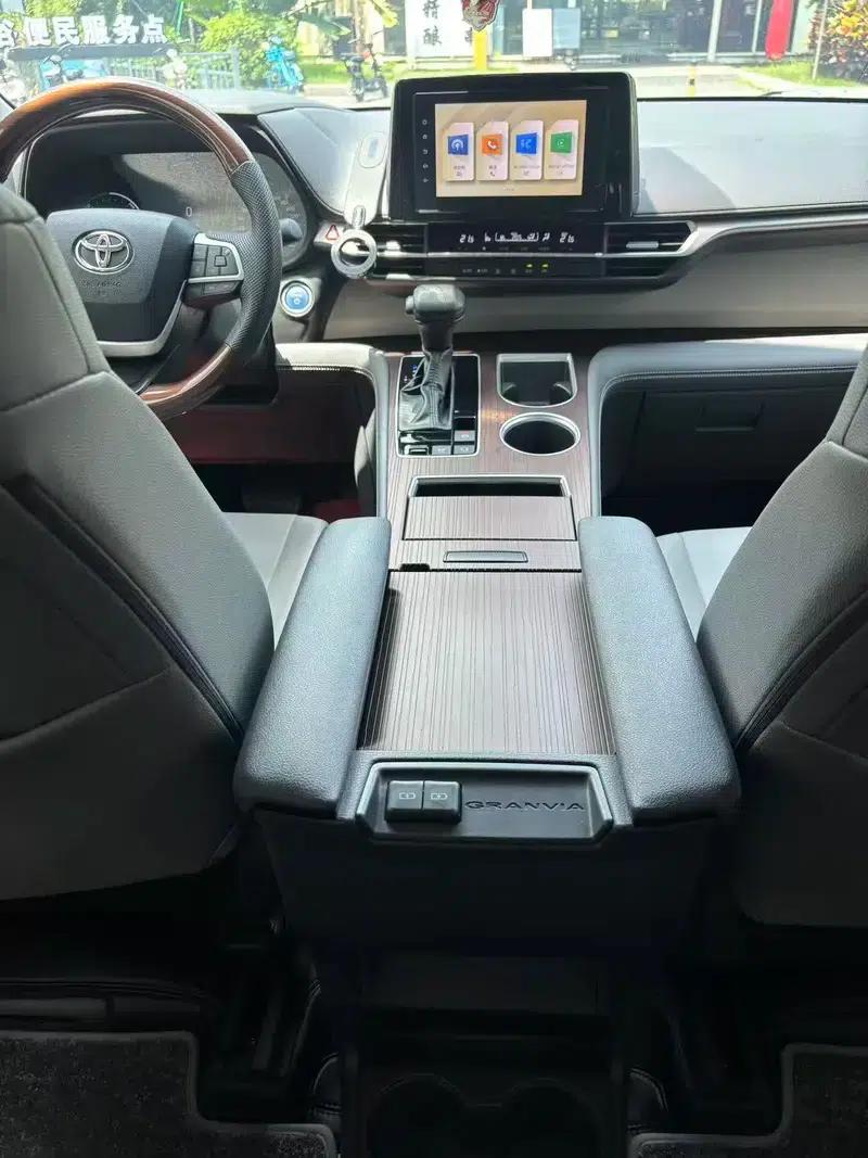 2023 Grevia Intelligent Hybrid Dual Engine 2.5L Comfort Edition — миниатюра 8
