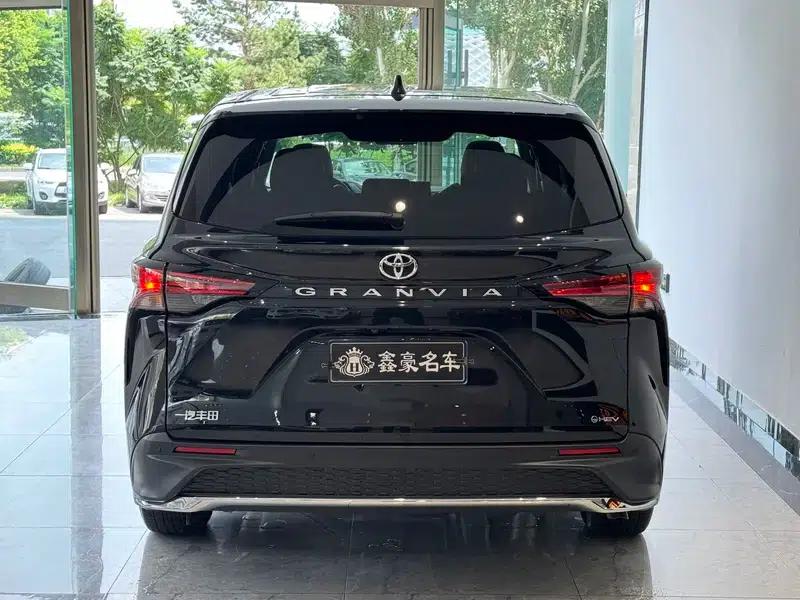 2024 Grevia Intelligent Hybrid Dual Engine 2.5L Two-Wheel Drive Comfort Edition — миниатюра 4