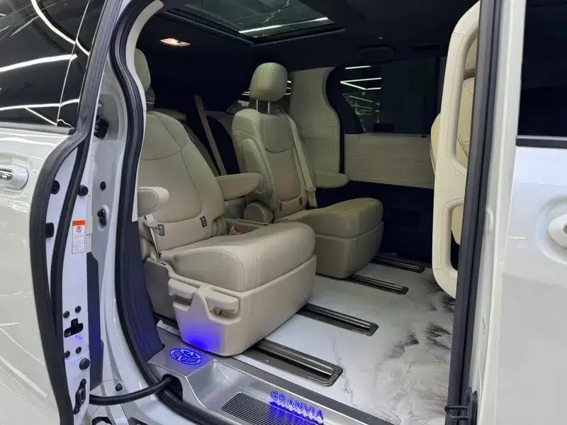 2024 Grevia Intelligent Hybrid Dual Engine 2.5L Two-Wheel Drive Premium PLUS Edition — миниатюра 9