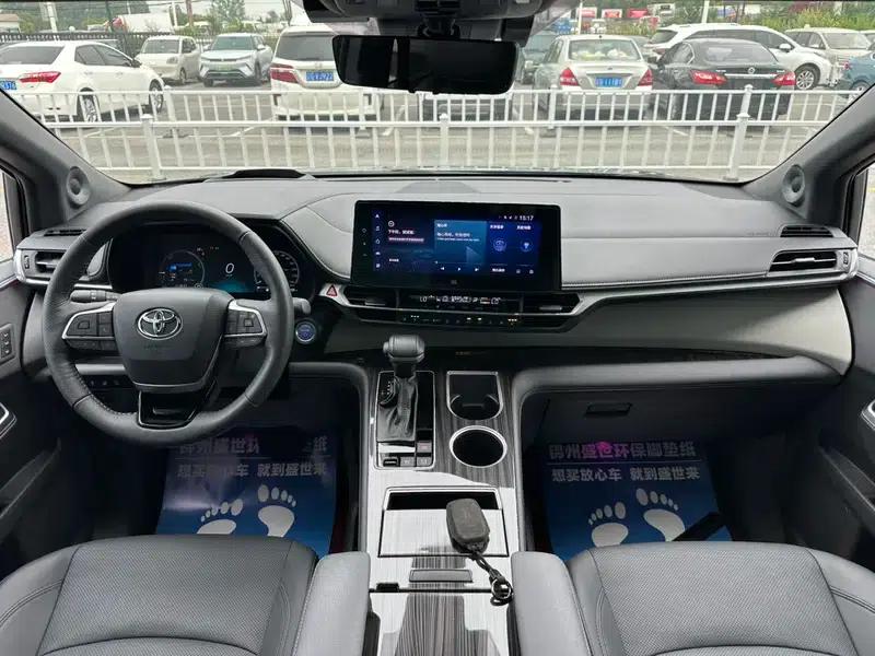 2022 Grevia 2.5L Hybrid Flagship Edition — миниатюра 17
