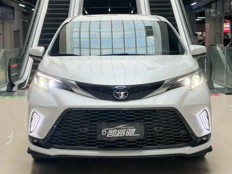 2023 Grevia Intelligent Hybrid Dual Engine 2.5L Luxury Edition — миниатюра 2