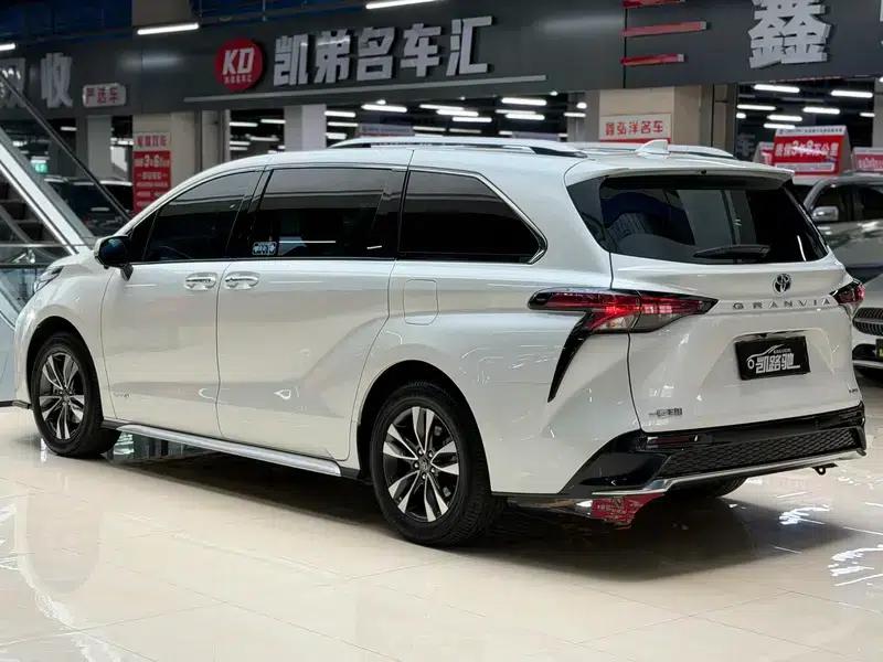 2023 Grevia Intelligent Hybrid Dual Engine 2.5L Luxury Edition — миниатюра 4