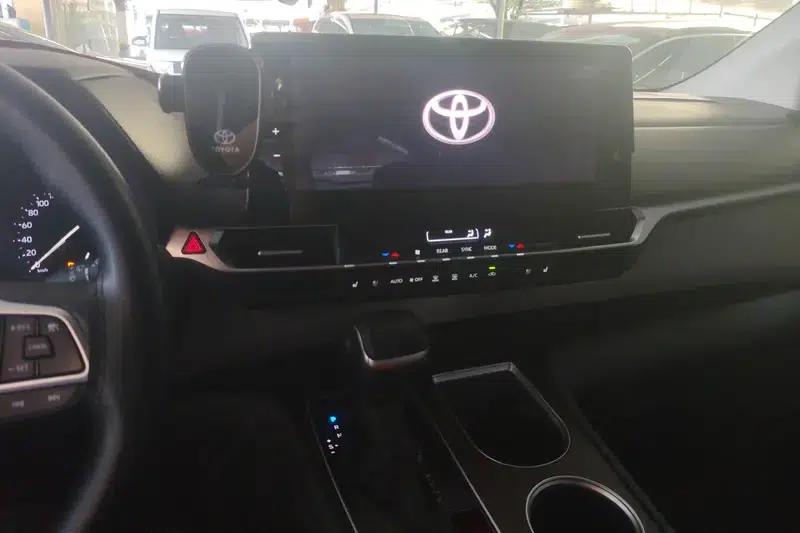2023 Grevia Intelligent Hybrid Dual Engine 2.5L Premium PLUS — миниатюра 13