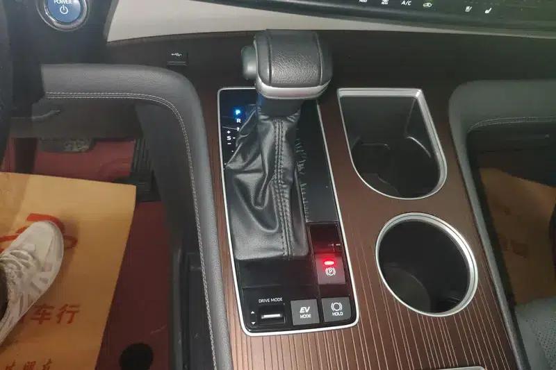 2023 Grevia Intelligent Hybrid Dual Engine 2.5L Premium PLUS — миниатюра 15