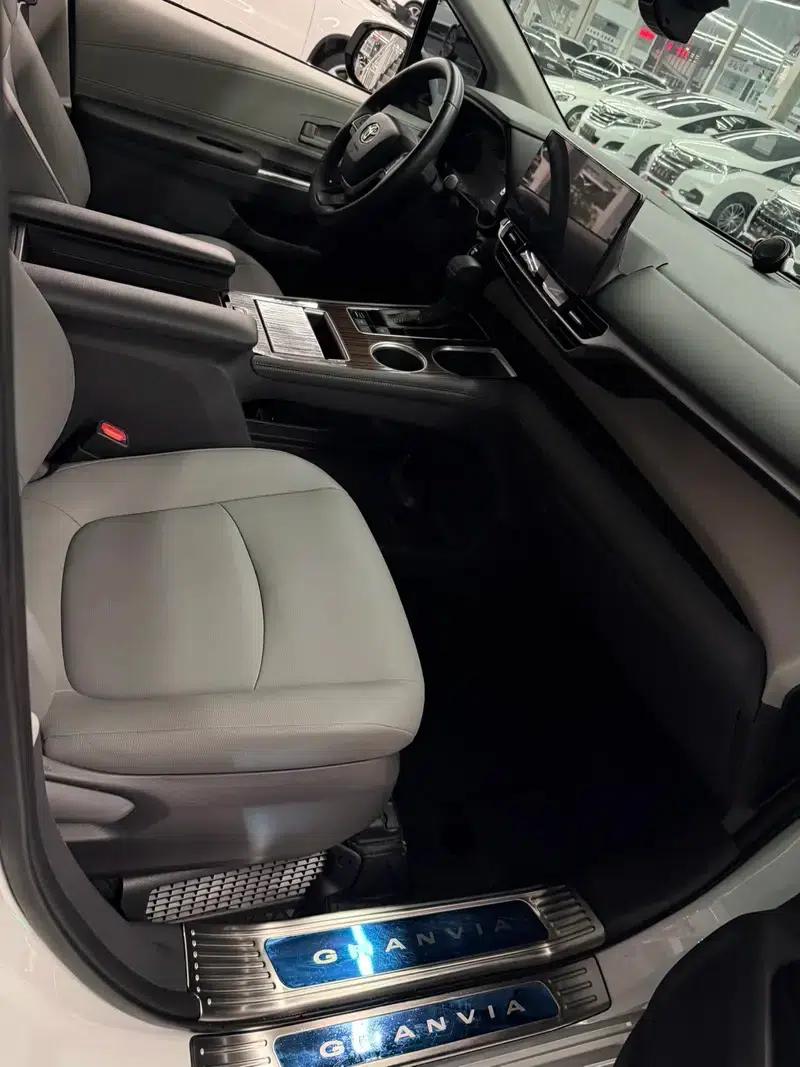 2024 Grevia Intelligent Hybrid Dual Engine 2.5L Two-Wheel Drive Comfort Edition — миниатюра 11