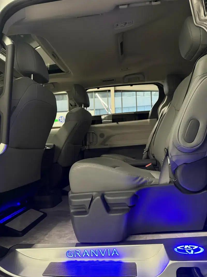 2024 Grevia Intelligent Hybrid Dual Engine 2.5L Two-Wheel Drive Comfort Edition — миниатюра 14