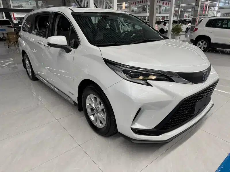 2024 Grevia Intelligent Hybrid Dual Engine 2.5L Two-Wheel Drive Comfort Edition — миниатюра 3