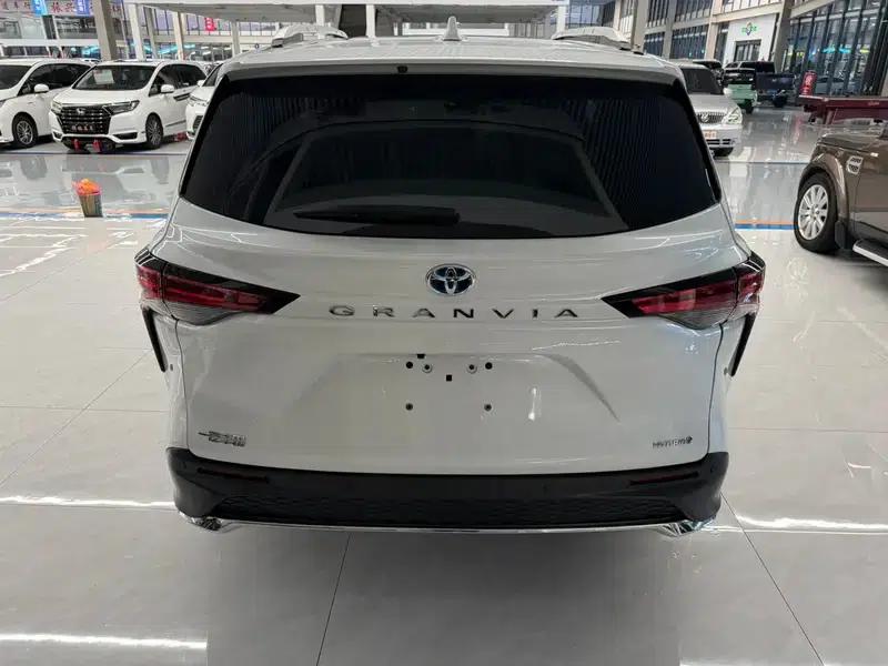 2024 Grevia Intelligent Hybrid Dual Engine 2.5L Two-Wheel Drive Comfort Edition — миниатюра 5