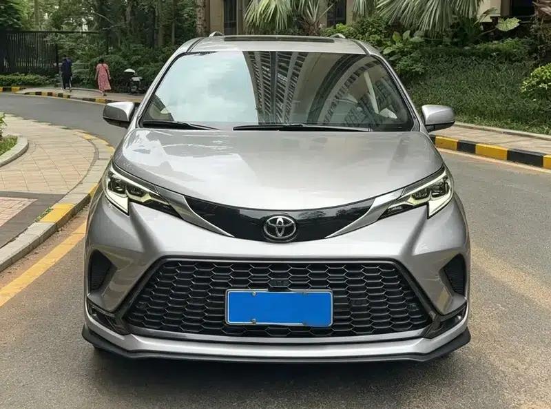 2024 Grevia Intelligent Hybrid Dual Engine 2.5L Two-Wheel Drive Premium ULTRA Edition — миниатюра 2