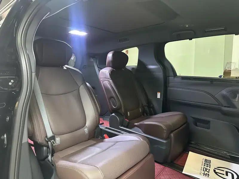 2026 Grevia Intelligent Hybrid Dual Engine 2.5L AWD Premium MAX Edition — миниатюра 21