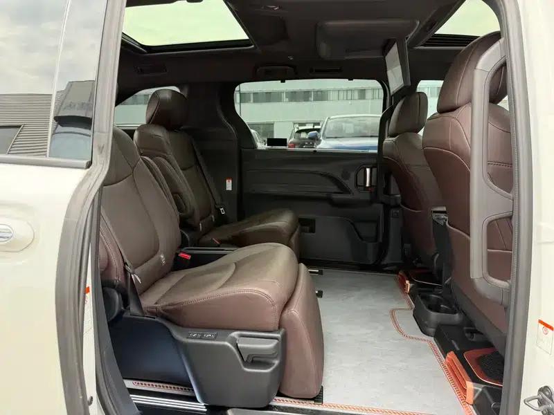 2023 Grevia Intelligent Hybrid Dual Engine 2.5L Flagship VIP — миниатюра 14