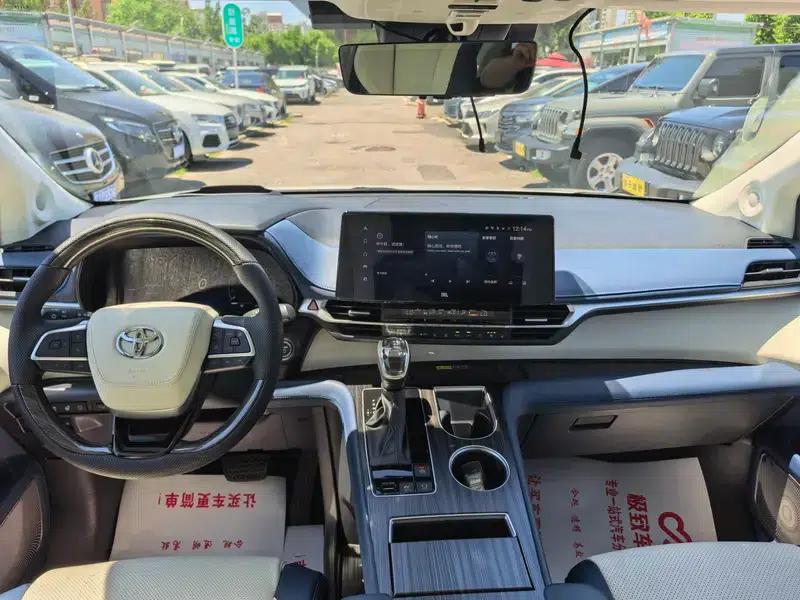 2022 Grevia 2.5L Hybrid Flagship Edition — миниатюра 12