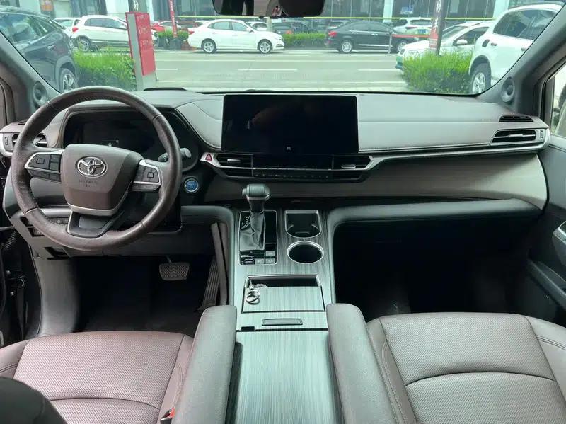 2022 Grevia 2.5L Hybrid Flagship Edition — миниатюра 10