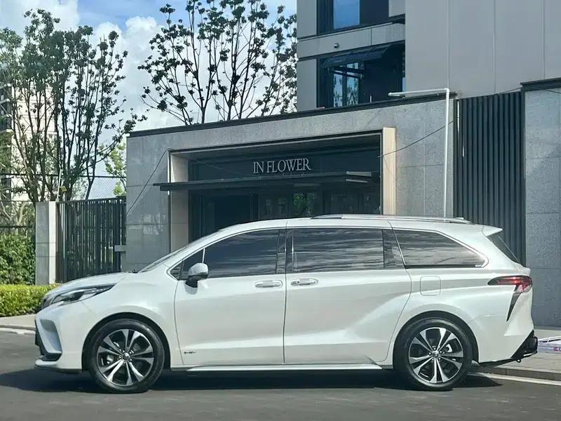 2024 Grevia Intelligent Hybrid Dual Engine 2.5L Two-Wheel Drive Premium ULTRA Edition — миниатюра 4