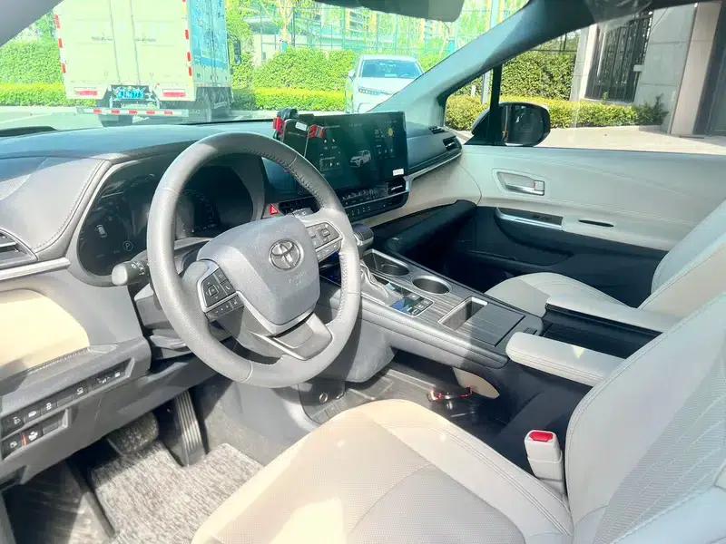 2024 Grevia Intelligent Hybrid Dual Engine 2.5L Two-Wheel Drive Premium ULTRA Edition — миниатюра 9
