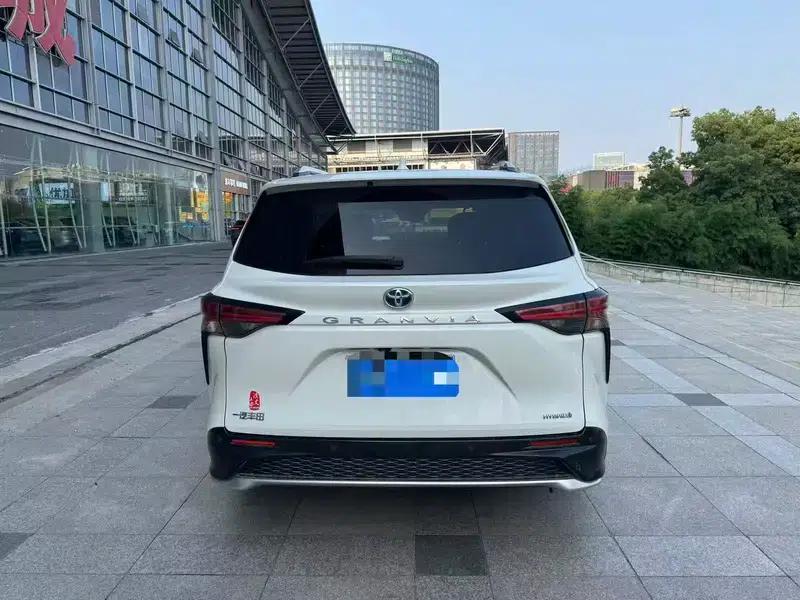 2023 Grevia Intelligent Hybrid Dual Engine 2.5L Flagship VIP — миниатюра 4