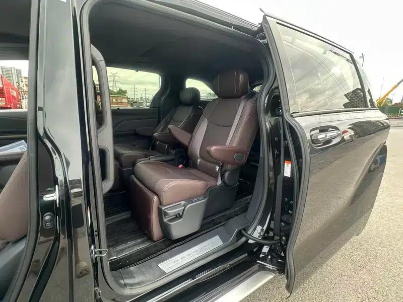 2026 Grevia Intelligent Hybrid Dual Engine 2.5L AWD Premium PLUS Edition — миниатюра 9