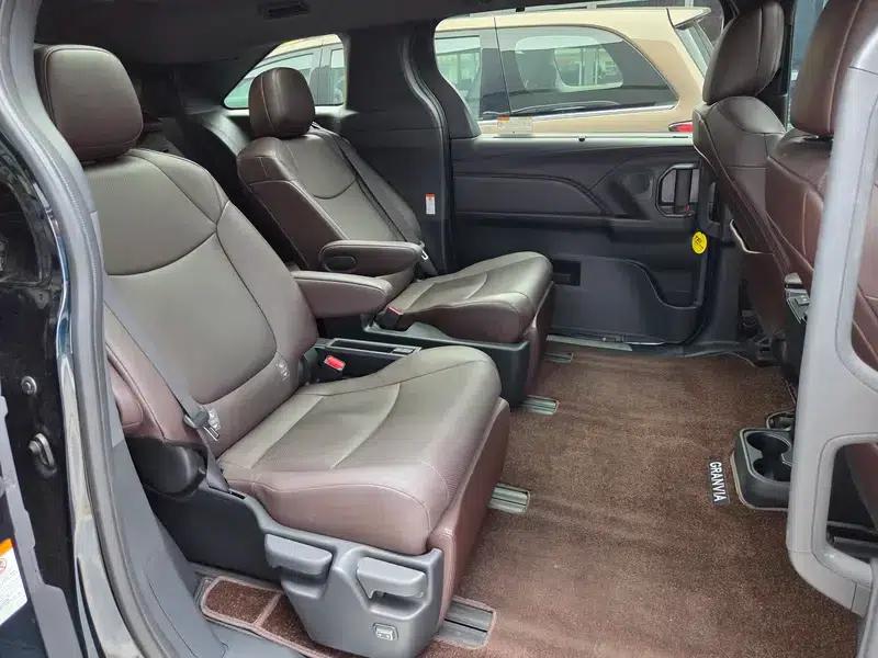 2024 Grevia Intelligent Hybrid Dual Engine 2.5L AWD Premium PLUS Edition — миниатюра 11