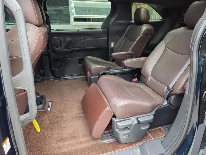 2024 Grevia Intelligent Hybrid Dual Engine 2.5L AWD Premium PLUS Edition — миниатюра 12