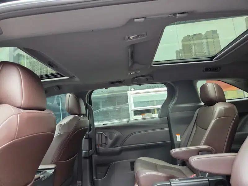 2024 Grevia Intelligent Hybrid Dual Engine 2.5L AWD Premium PLUS Edition — миниатюра 13