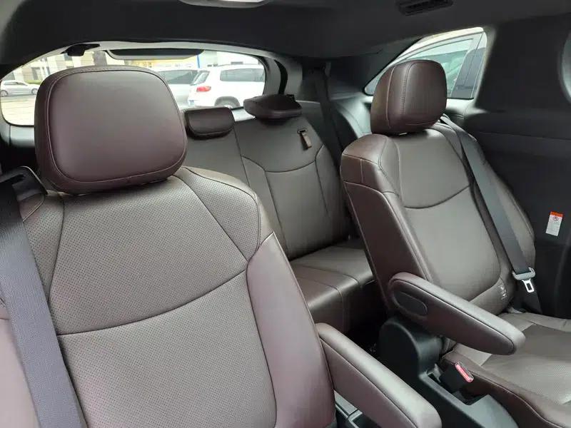 2024 Grevia Intelligent Hybrid Dual Engine 2.5L AWD Premium PLUS Edition — миниатюра 14