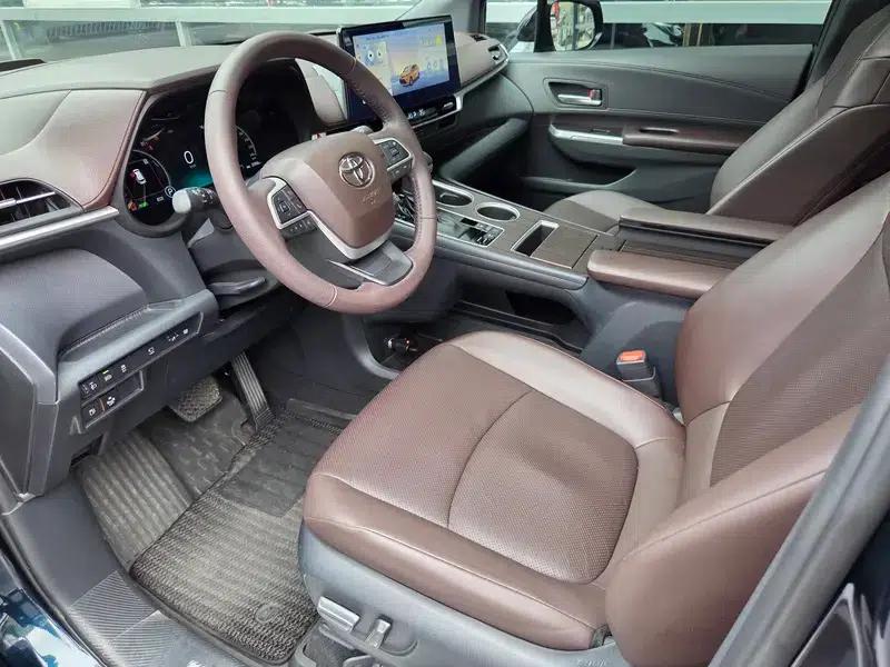 2024 Grevia Intelligent Hybrid Dual Engine 2.5L AWD Premium PLUS Edition — миниатюра 10