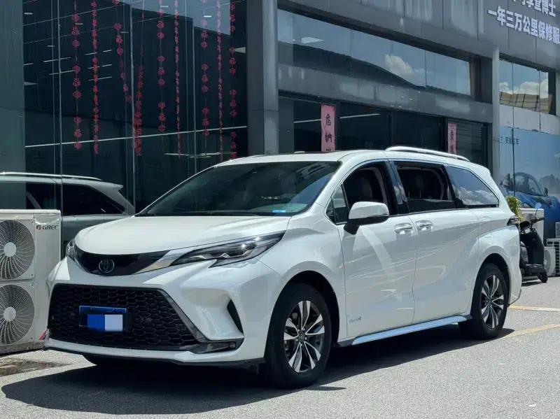 2024 Grevia Intelligent Hybrid Dual Engine 2.5L Two-Wheel Drive Comfort Edition — миниатюра 1