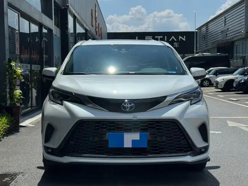 2024 Grevia Intelligent Hybrid Dual Engine 2.5L Two-Wheel Drive Comfort Edition — миниатюра 2
