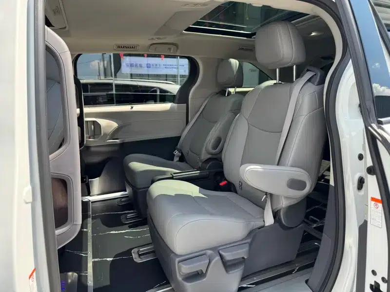 2024 Grevia Intelligent Hybrid Dual Engine 2.5L Two-Wheel Drive Comfort Edition — миниатюра 12