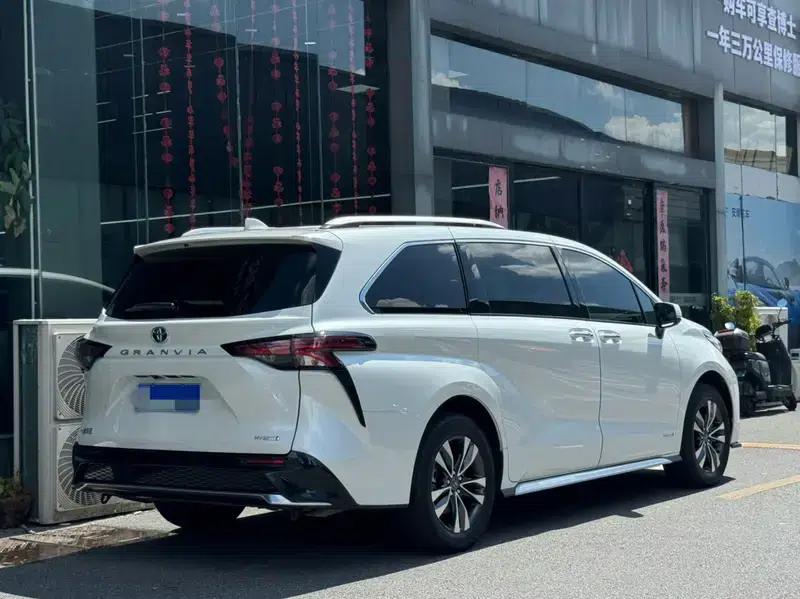 2024 Grevia Intelligent Hybrid Dual Engine 2.5L Two-Wheel Drive Comfort Edition — миниатюра 6