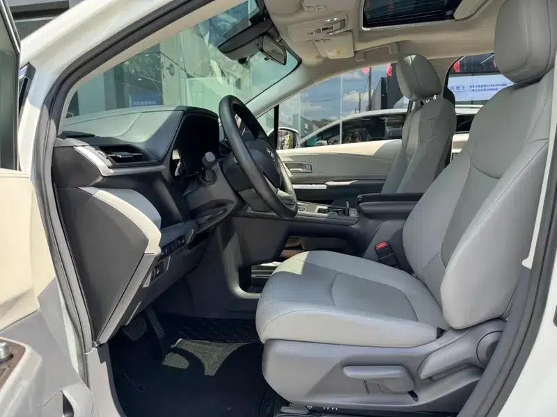 2024 Grevia Intelligent Hybrid Dual Engine 2.5L Two-Wheel Drive Comfort Edition — миниатюра 10