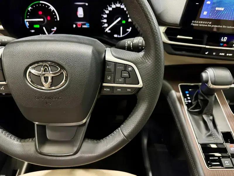 2023 Grevia Intelligent Hybrid Dual Engine 2.5L Premium PLUS — миниатюра 13